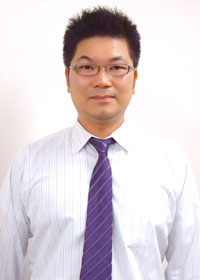 弁理士　藤飯章弘